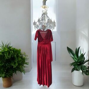 Chic Burgundy Maxi Dress
